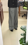 Baggy fit Pleated Trousers